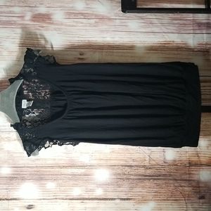 Charming Charlie Shirt Size Medium